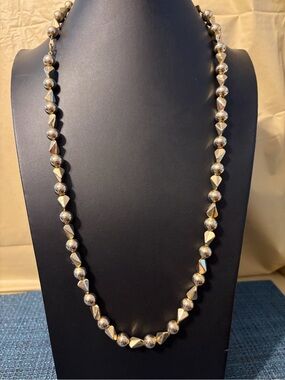 Vintage Elegant Gold-Tone Bead & Pyramid Necklace - Women's Jewelry